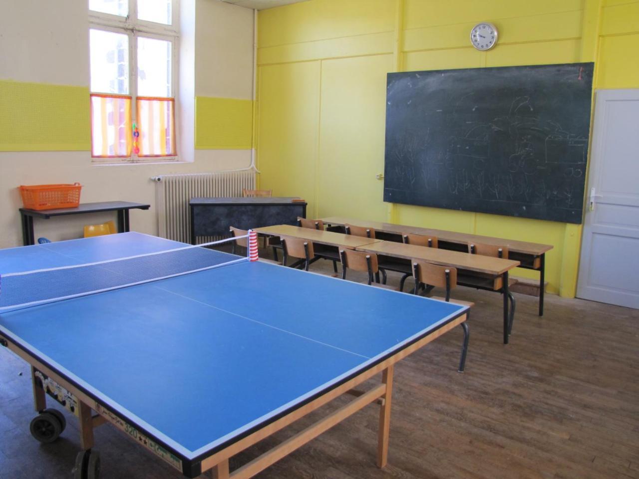 Leclosdipontine L'Ecole Des Demoiselles ポンジボー エクステリア 写真